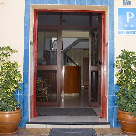 Pension La Palma El Puerto de Santa Maria Bagian luar foto
