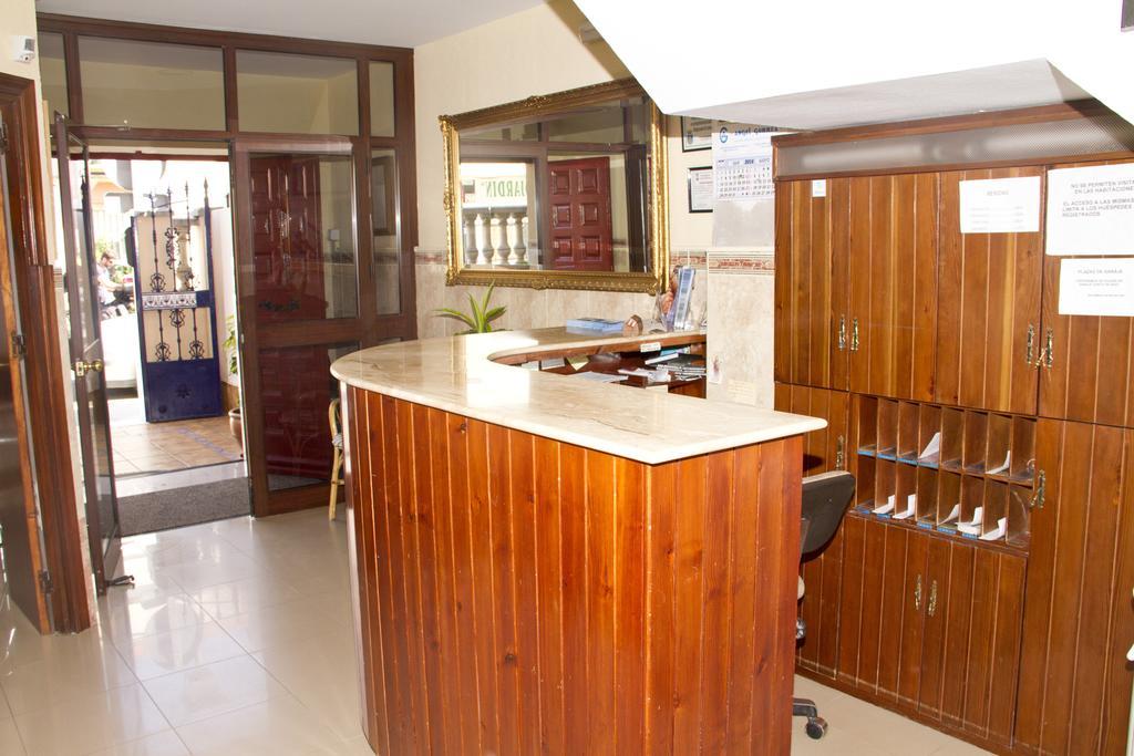 Pension La Palma El Puerto de Santa Maria Bagian luar foto